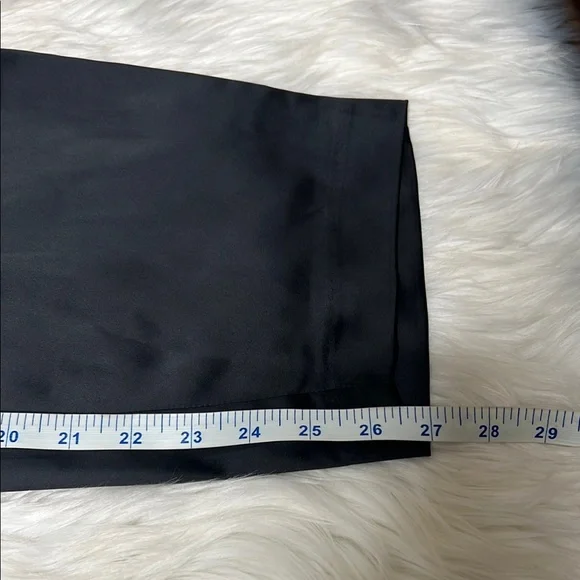 New Torrid Relaxed Taper Satin Cargo Pant Sleek Satin Pants size 16 - Picture 16 of 16